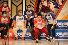 見取り図・盛山とコウテイ下田による漫才の様子。