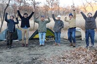 左からうしろシティ阿諏訪、スパローズ大和、バイきんぐ西村、ヒロシ、ベアーズ島田キャンプ、ウエストランド河本。