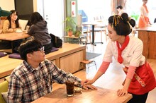 左からライス関町、岡田結実。(c)読売テレビ