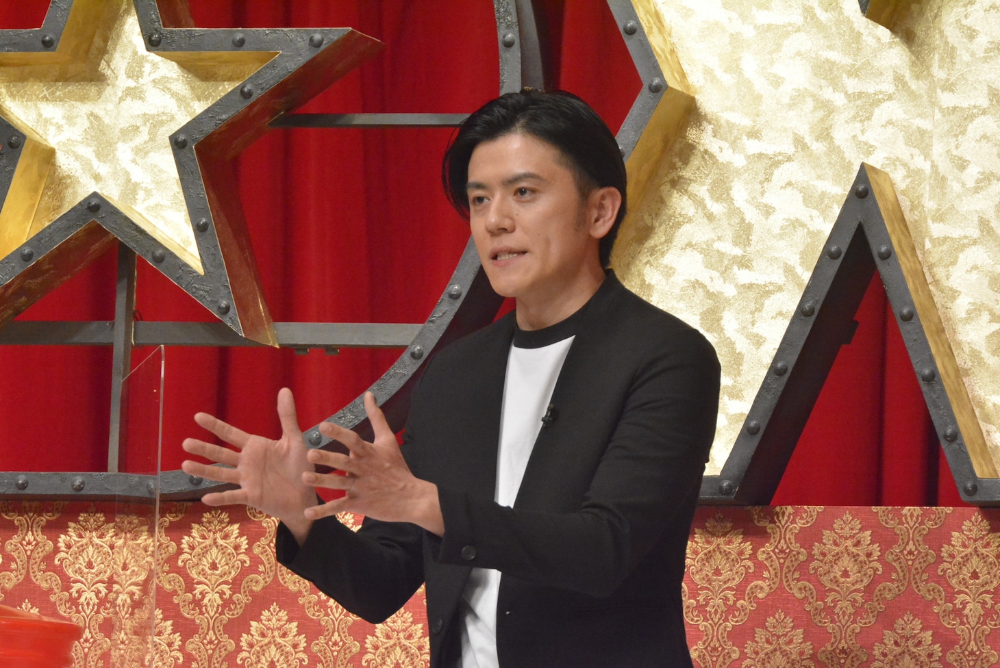 青木源太 (c)読売テレビ