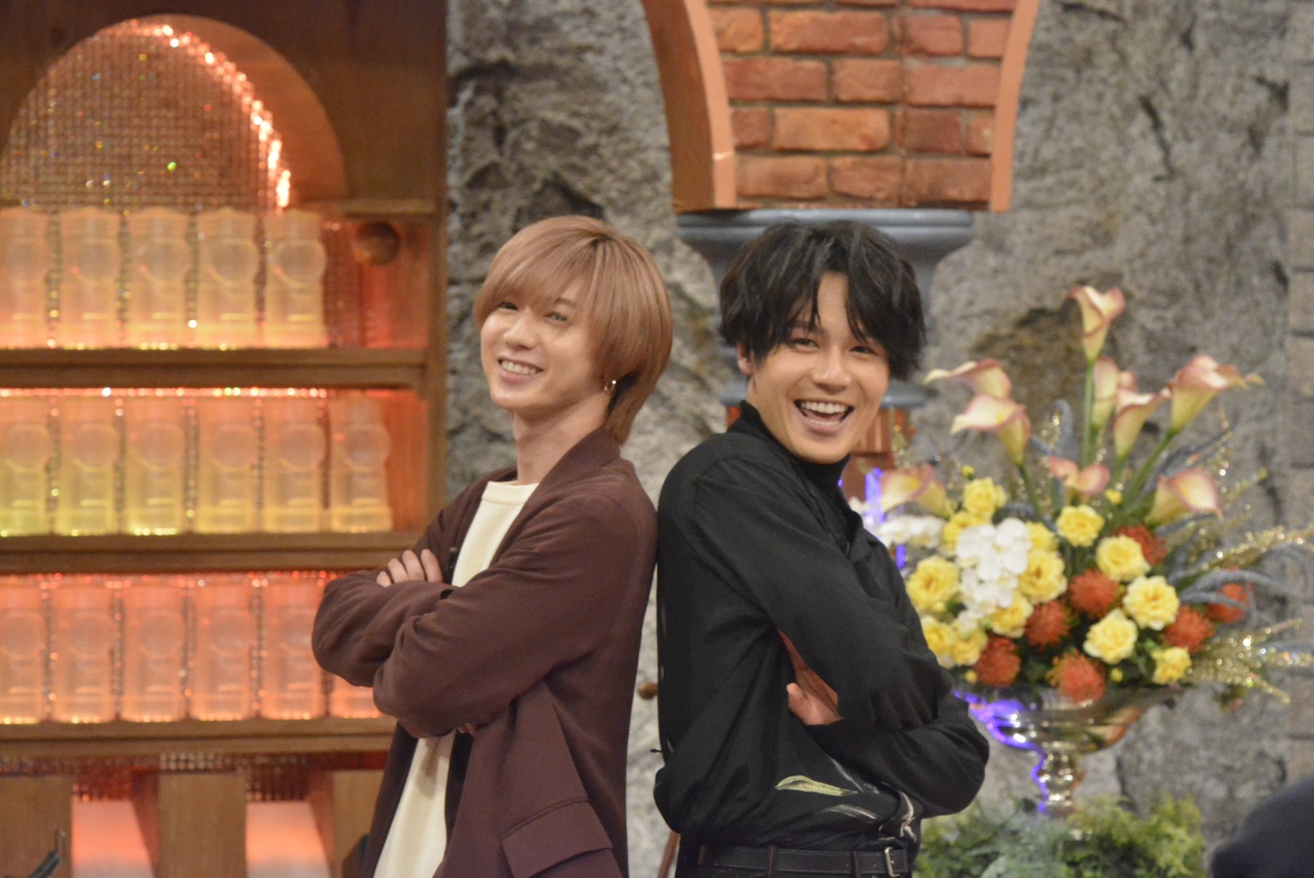 左から七五三掛龍也、松田元太。(c)読売テレビ