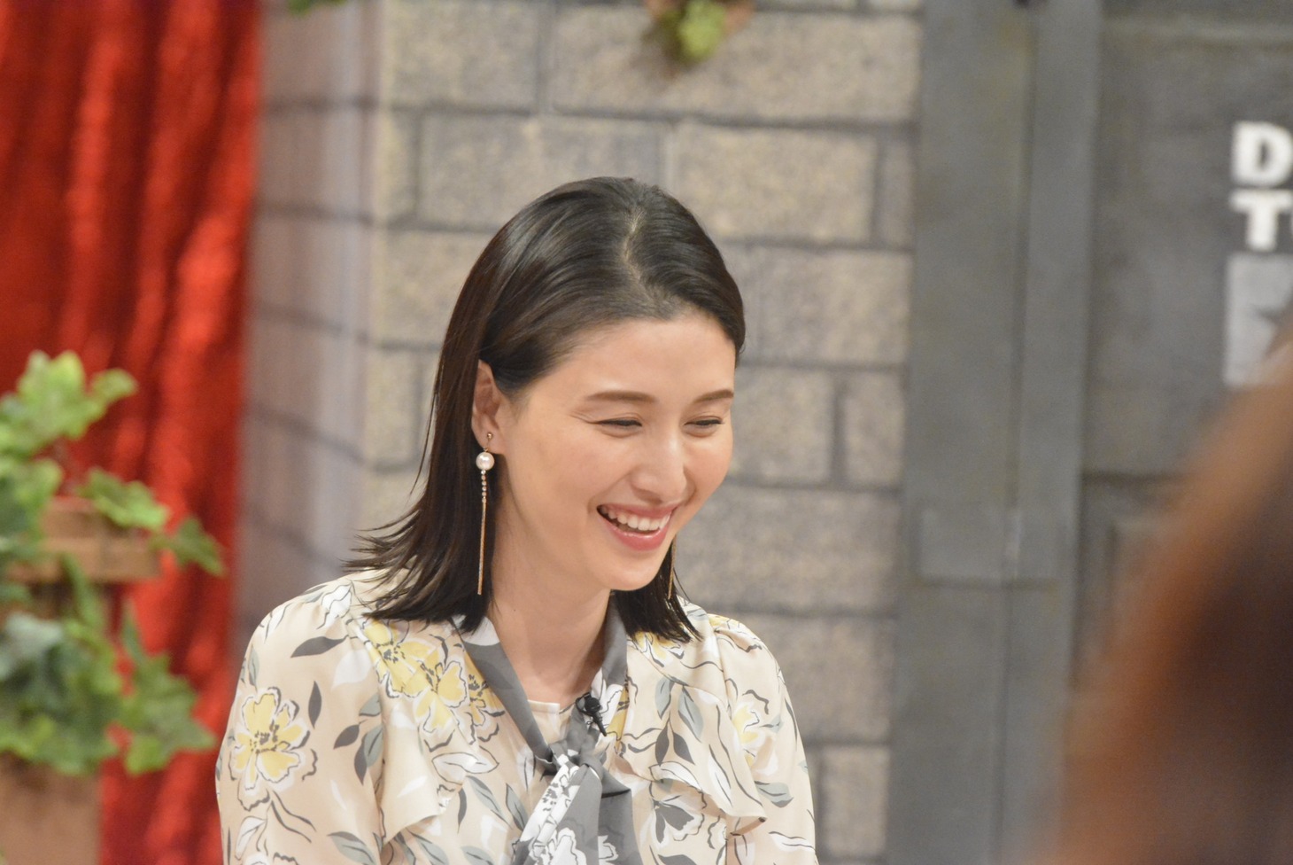 橋本マナミ (c)読売テレビ