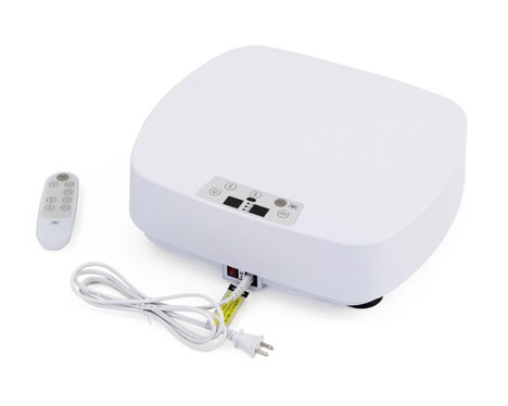 横澤夏子が乗った「振動マシン バランスウェーブ コンパクト」。