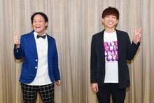 会見に出席したアインシュタイン。(c)MBS