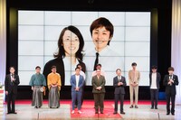 「第六回上方漫才協会大賞」エンディングの様子。