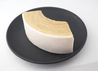 「炭火焼肉たむら監修 めっちゃ～うま！ 普通の？ミルクバウムクーヘン」