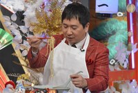 爆笑問題・田中 (c)読売テレビ