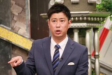 「全力！脱力タイムズ」に出演する、パンサー尾形。