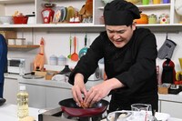 千鳥ノブ (c)テレビ朝日