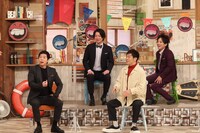 （前列左から）今田耕司、陣内智則と、ぺこぱ（後列）。