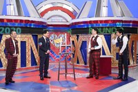 左から千鳥、藤崎マーケット。(c)読売テレビ