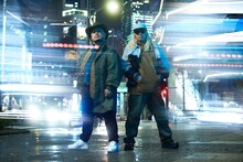 左からハリウッドザコシショウ、DJ KOO。