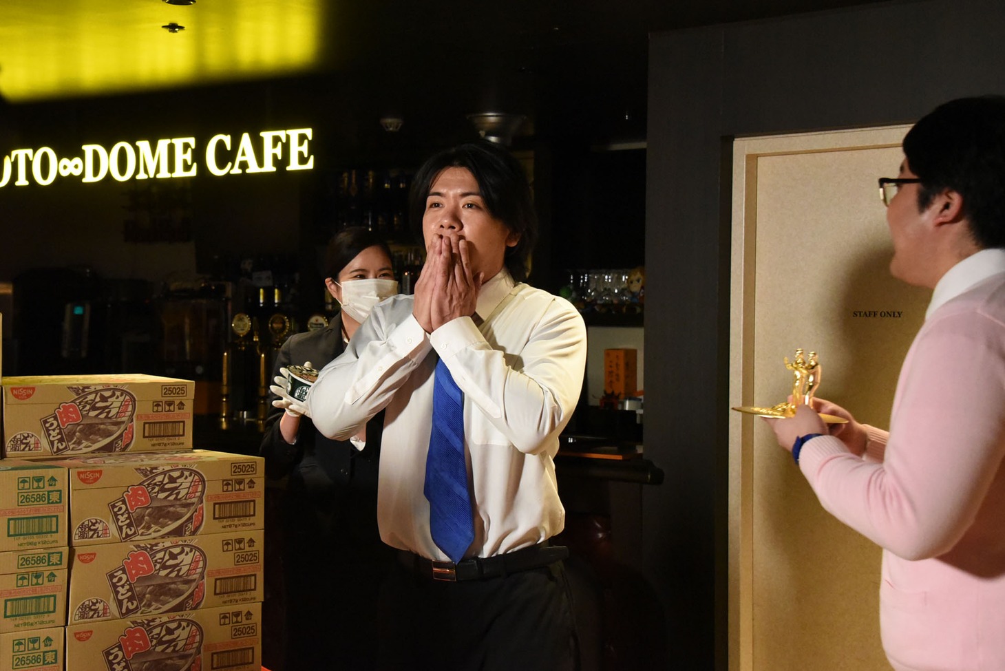 「ど～んと優勝記念像」の用途がわかった野田クリスタル。