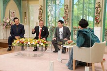 （左から）高橋英樹、サンドウィッチマン、黒柳徹子。(c)テレビ朝日）