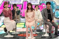 「女子インテリチーム」の（左から）のだこころ、ネプチューン堀内、福岡みなみ、ゆりやんレトリィバァ、ネプチューン原田。(c)フジテレビ