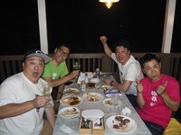 「東野・岡村の旅猿プライベートでごめんなさい…」の特別編「極楽とんぼとBBQの旅」より。(c)「東野・岡村の旅猿 特別版2019」製作委員会