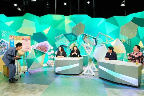 （左から）とろサーモン村田、海原やすよ ともこ、ドランクドラゴン。 (c)ABCテレビ