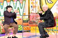 バナナマン日村と小籔千豊。(c)TBS