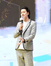 霜降り明星・粗品