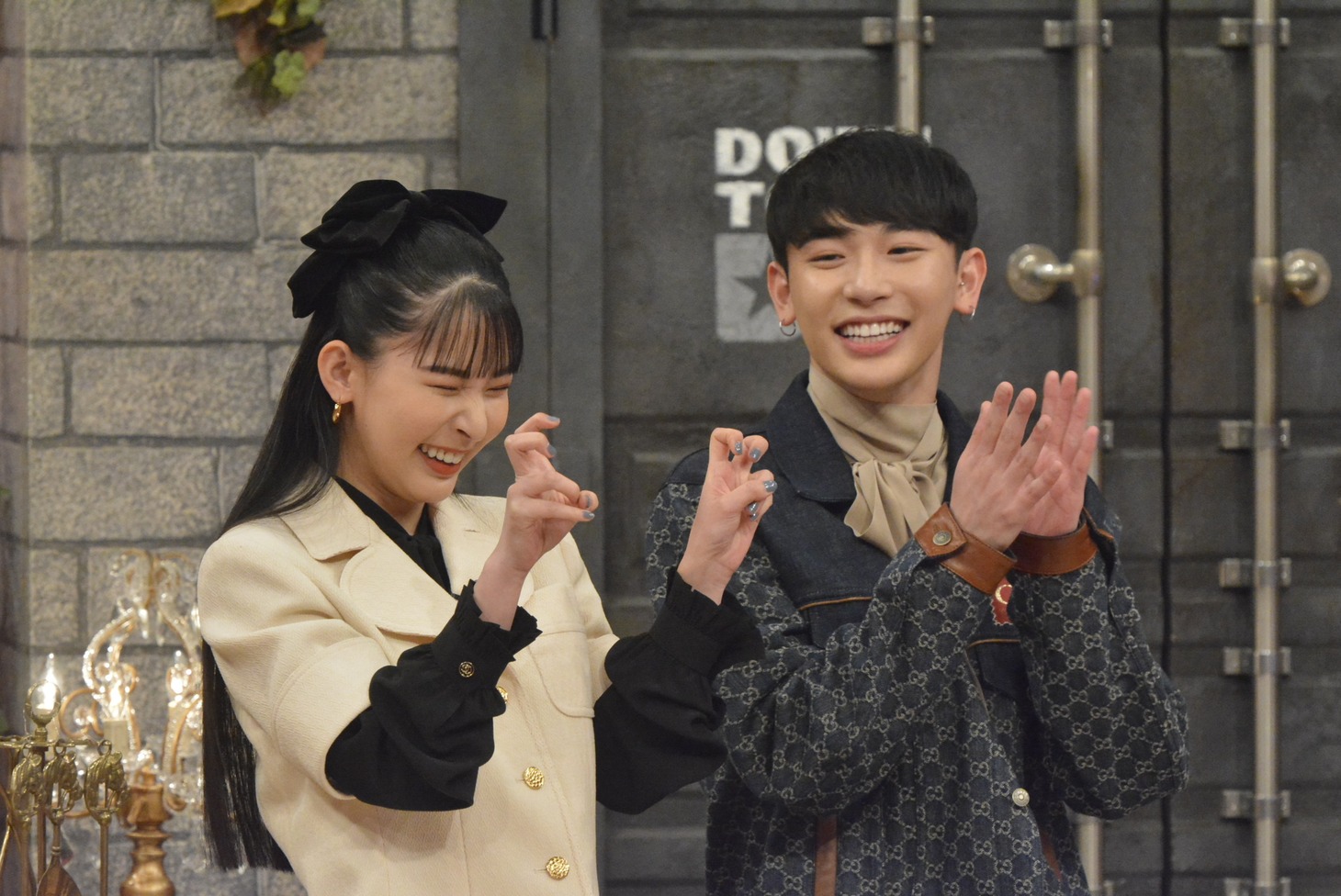 左からミチ、よしあき。(c)読売テレビ
