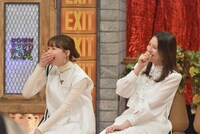 左からトリンドル玲奈、トリンドル瑠奈。(c)読売テレビ