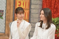 左からトリンドル玲奈、トリンドル瑠奈。(c)読売テレビ
