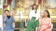 （左から）朝日奈央、めるる、みちょぱ。(c)TBS