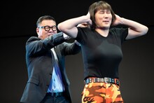 DVD「シソンヌライブ[neuf]」より。