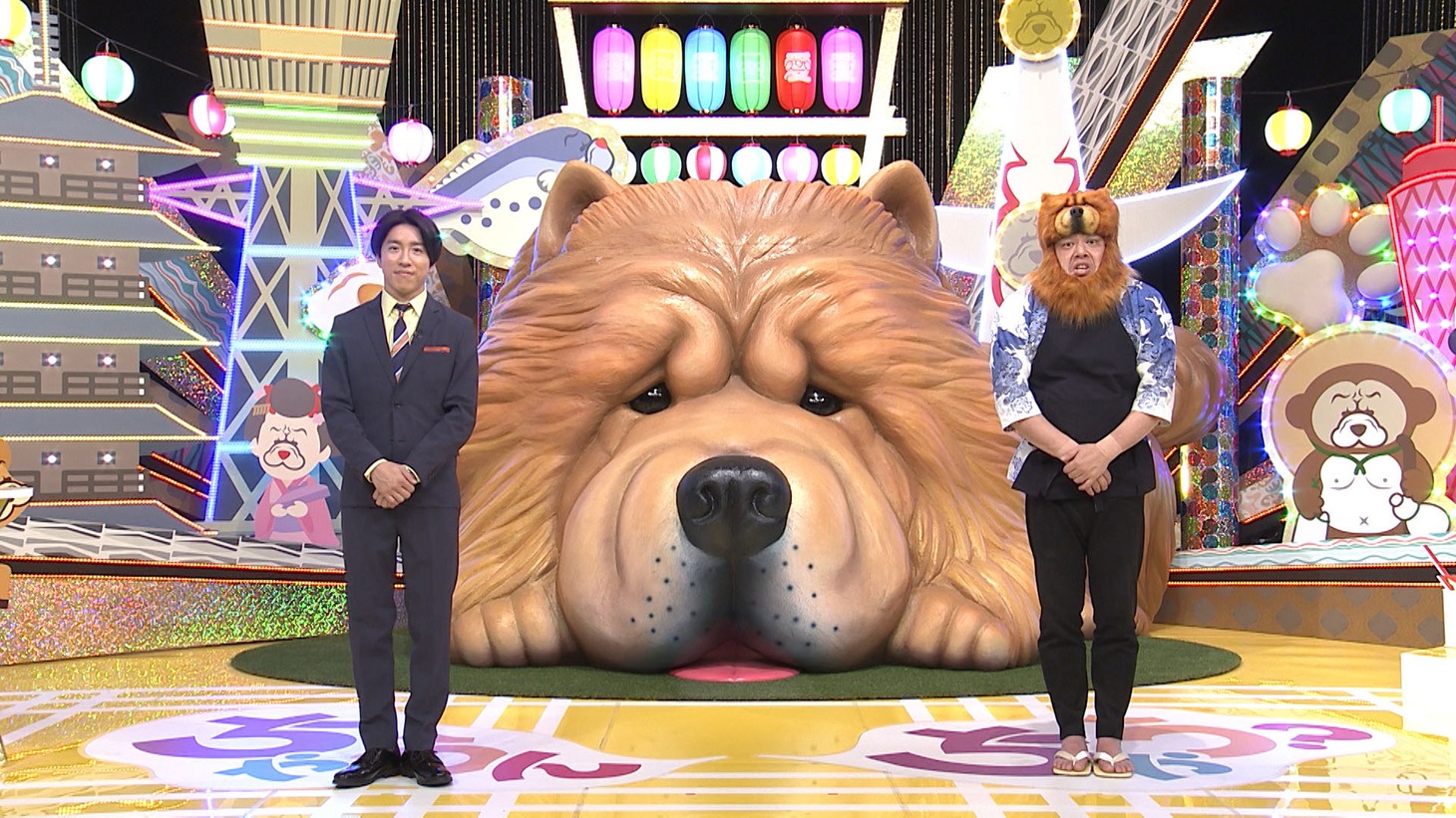 MCの村上信五（左）と野性爆弾くっきー！（右）。(c)NHK