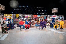 “ウラ第7世代”の標的にされる霜降り明星・せいや（左端）と、ビスケットブラザーズ、ニッポンの社長、空気階段。