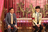 （左から）ナイツ塙、南原清隆。(c)フジテレビ