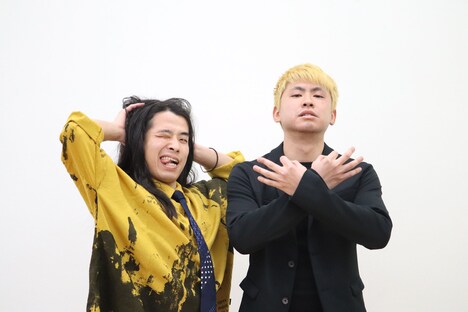 テキサスマウンテンローレル。左がおのさとし、右が牧野晃歩。