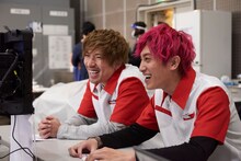 新CM「スーパーカップ／ブタキム EXIT」撮影中の様子。