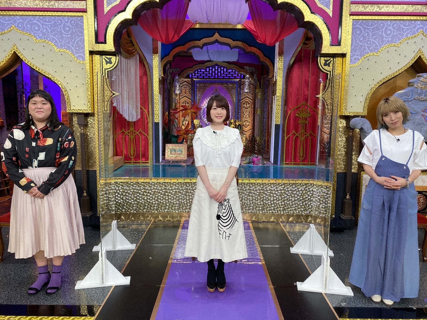 左からぼる塾・田辺、花澤香菜、草野華余子。(c)日本テレビ