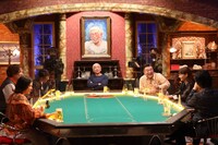 「ダウンタウンなう」で展開される「人志松本の酒のツマミになる話」のワンシーン。(c)フジテレビ