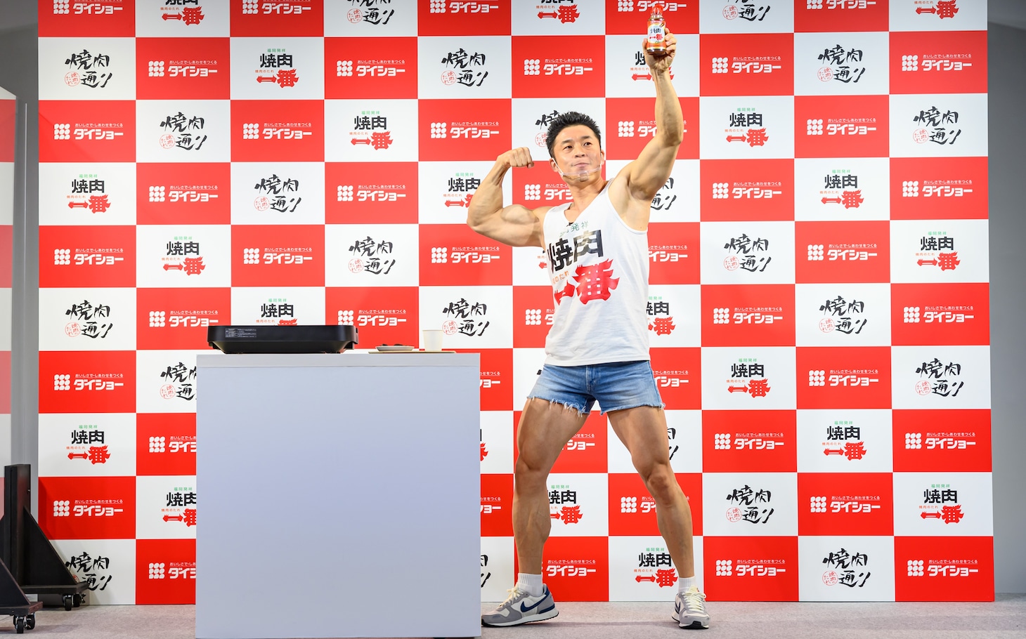 なかやまきんに君