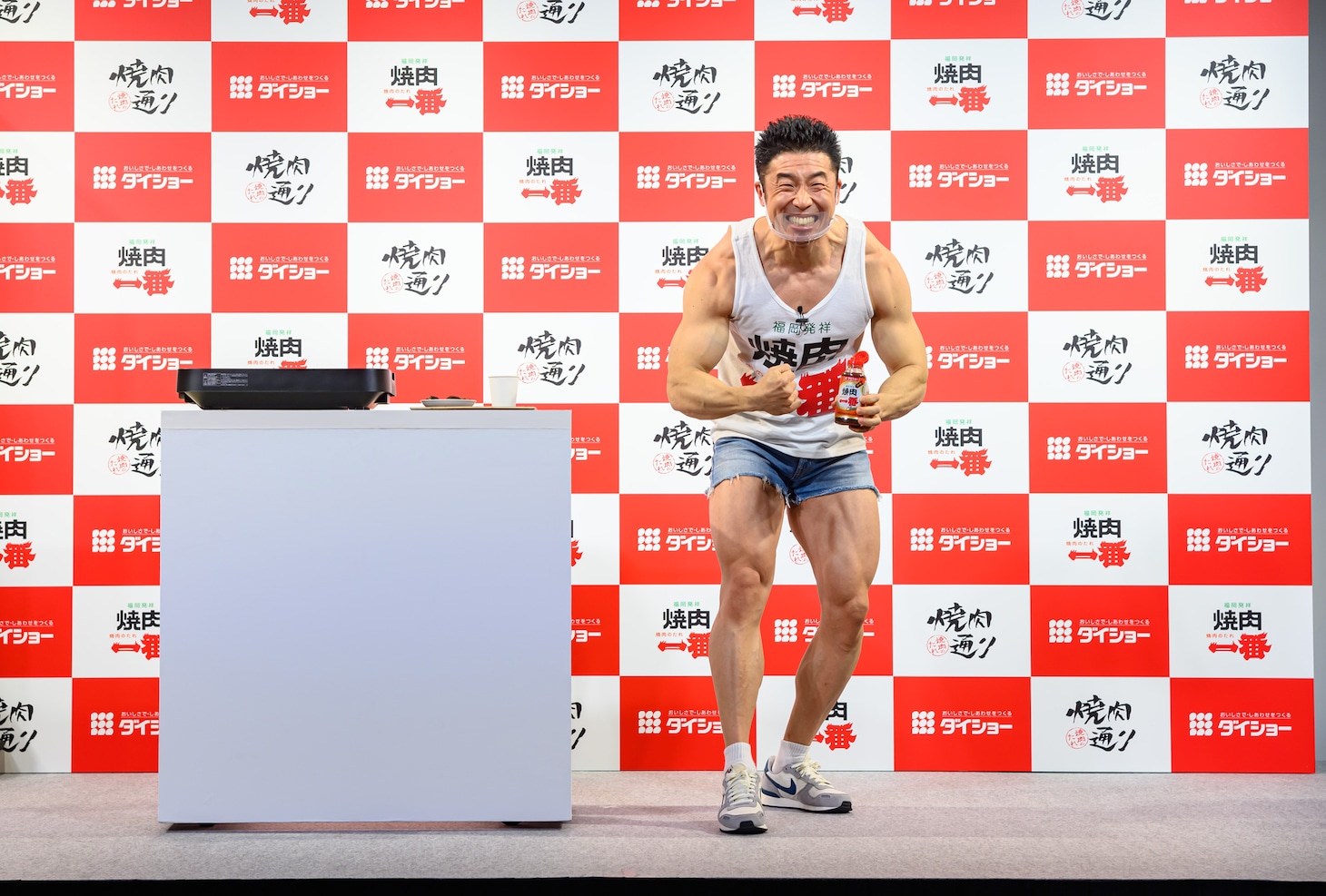 なかやまきんに君