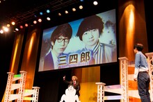 ランジャタイ国崎のパフォーマンスを完全再現する三四郎・相田。