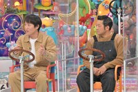 千原ジュニアと山口智充。(c)テレビ朝日