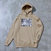 「戦場のメリークリスマス フーディ」（カーキ / 税込7150円）