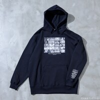 「戦場のメリークリスマス フーディ」（黒 / 税込7150円）