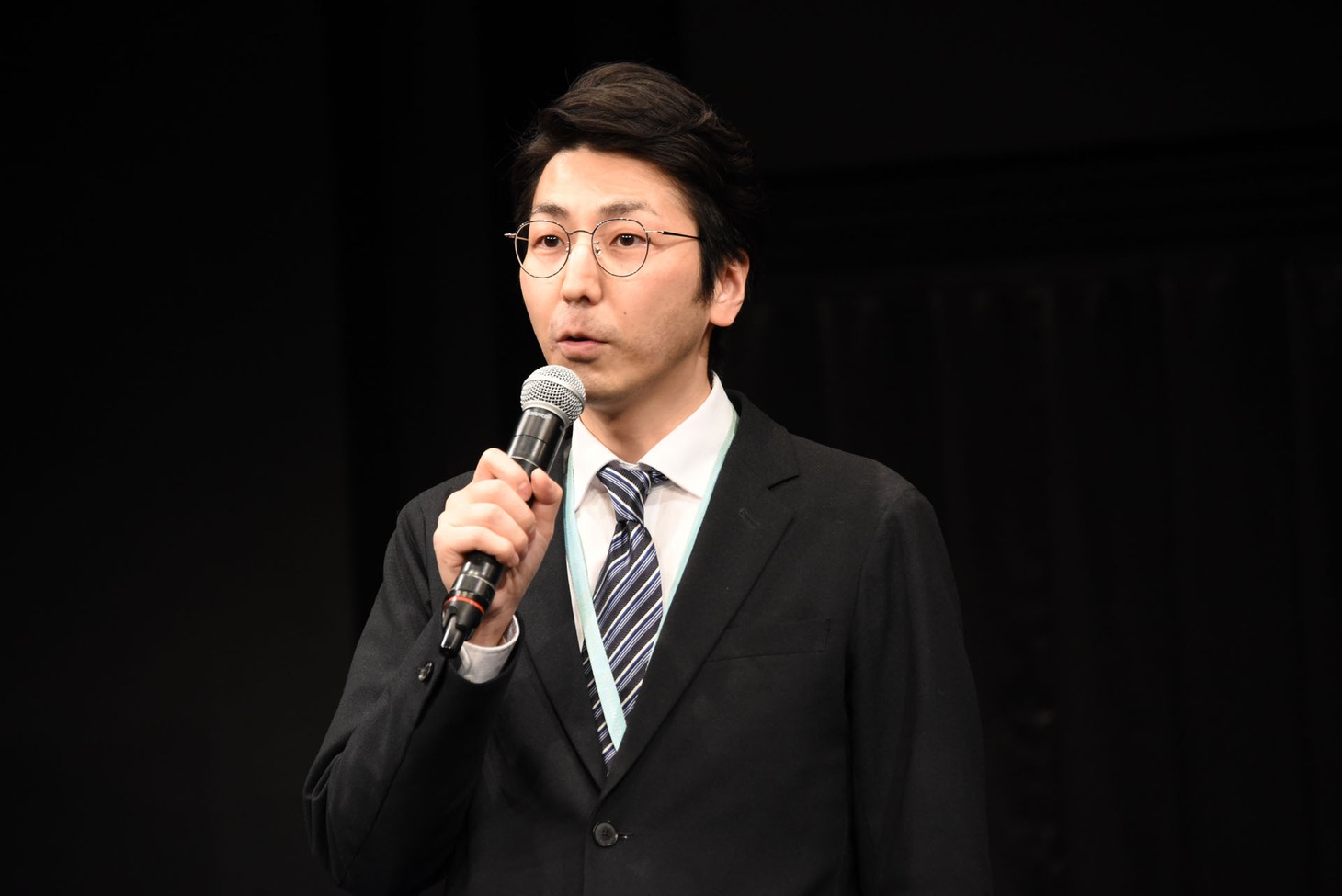 ヨシモト∞ホールの西尾支配人。