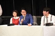 YouTube収録のノリに我慢ならなくなったゆにばーす川瀬名人（中央）。