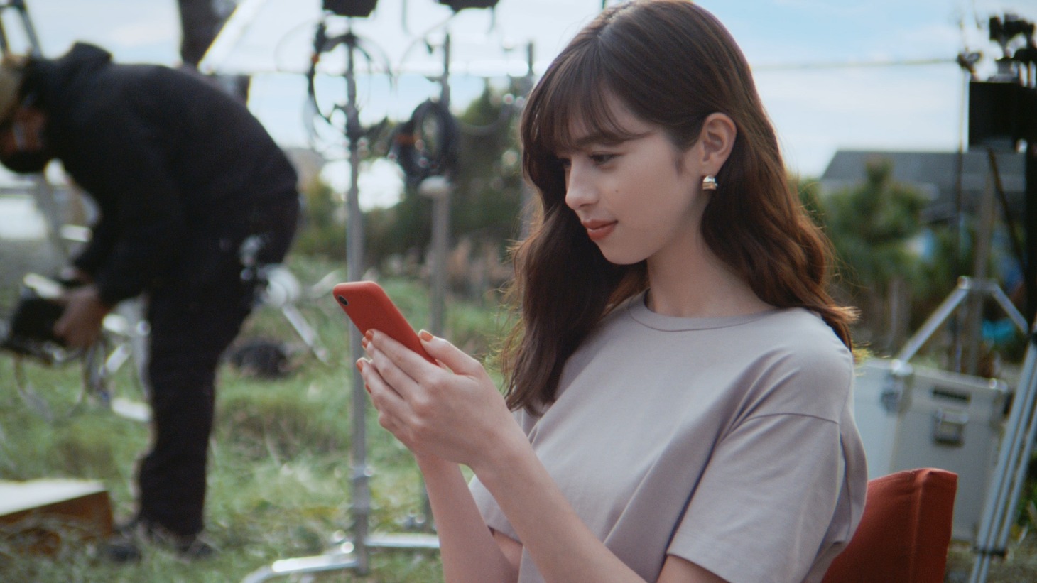 CM「ファッションは自由だ。」編より。