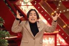 1stステージでネタを披露するゆりやんレトリィバァ。