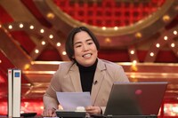 1stステージでネタを披露するゆりやんレトリィバァ。