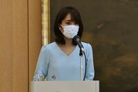 フジテレビの2021年4月の改編発表会で司会進行を務めた井上清華アナ。