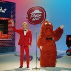 カズレーザーとムック「ピザハット」CMで漫才コンビのよう