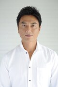 「バラいろダンディ」金曜MCの原田龍二。
