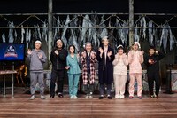 左からニューヨーク屋敷、見取り図・盛山、堀田茜、かまいたち、ぼる塾あんり、おいでやす小田、バイク川崎バイク。